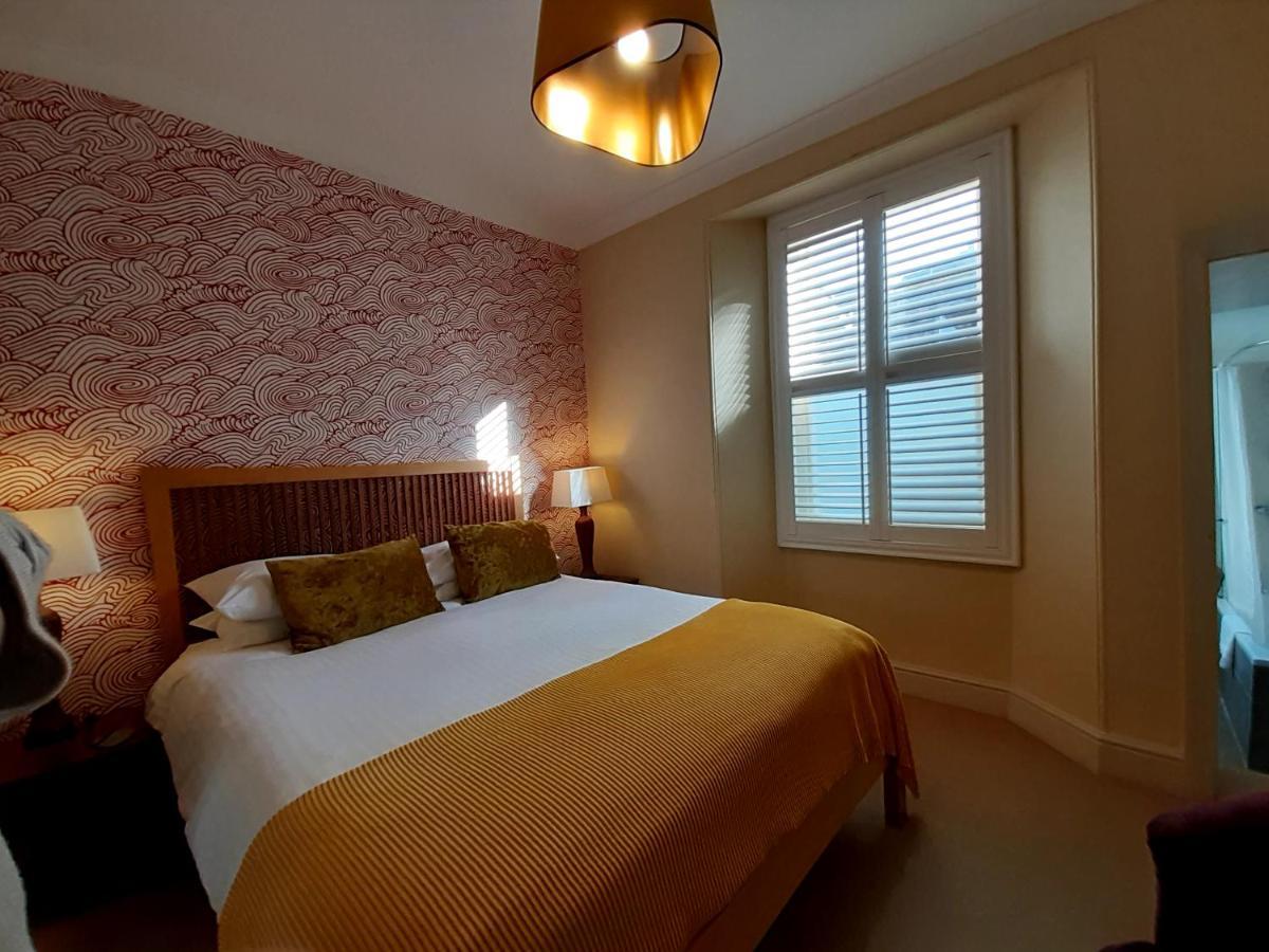 Browns Hotel Дартмаут Экстерьер фото